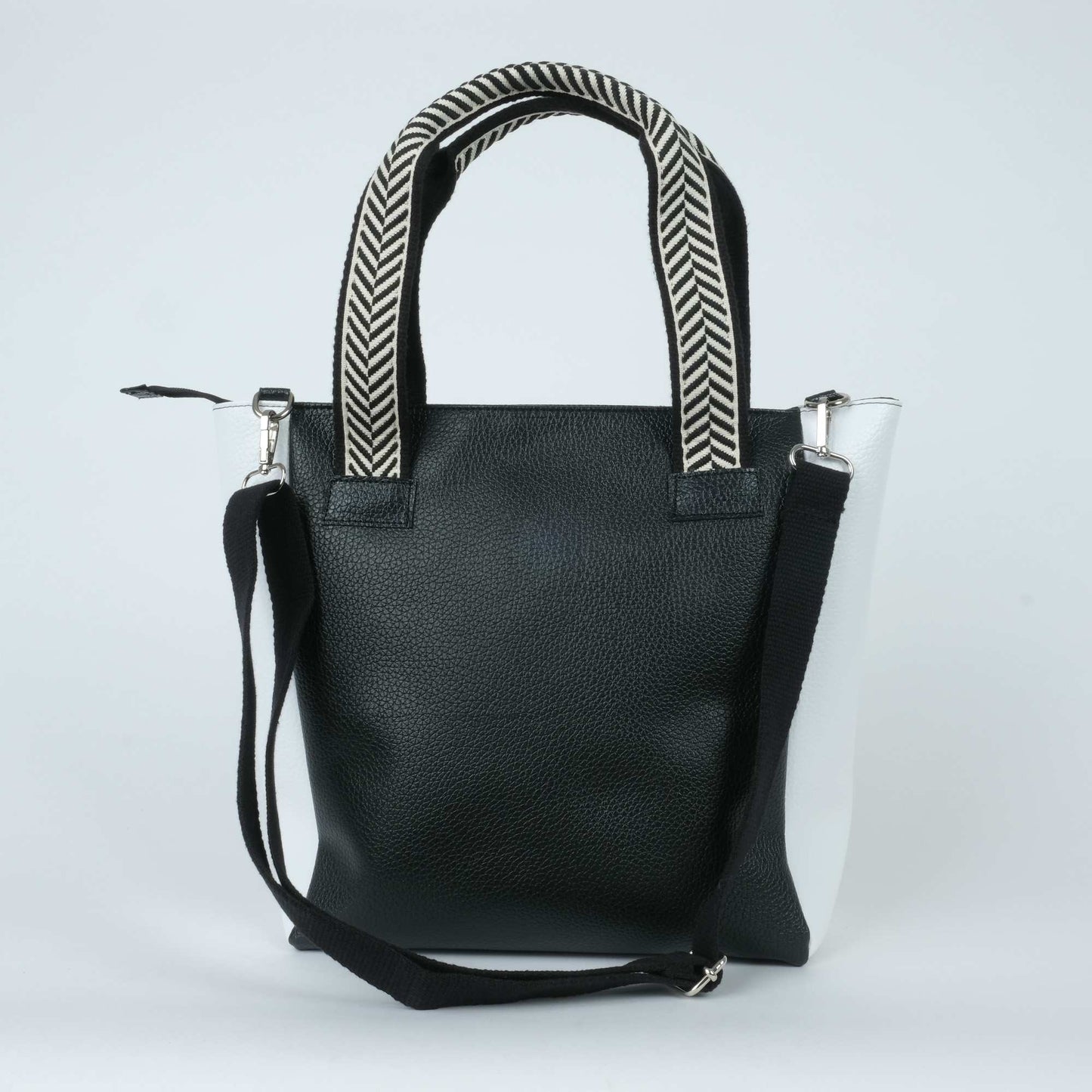 Bag Rush Black White